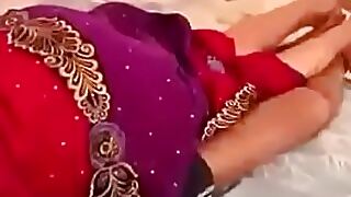 Desi maid obeys her mistress, performing oral and taking a rough pounding in this hot Bhabi homemade video.