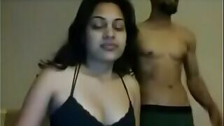 Wild NRI couple experiments with facial orgasm in bedroom