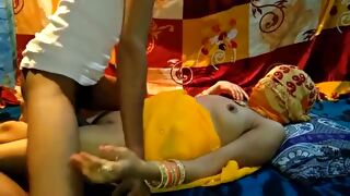 Indian housewife in saree gets wild in parka
